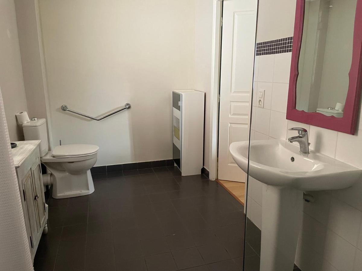Le Maine N 5 - FLÉAC ANGOULEME - Suite Tilleul Extérieur photo